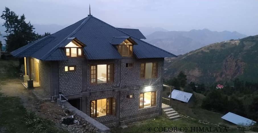Loghouse At Khajjiar Lake Экстерьер фото