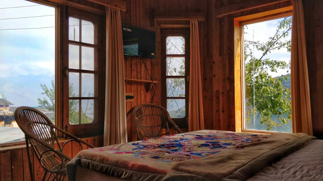 Loghouse At Khajjiar Lake Экстерьер фото