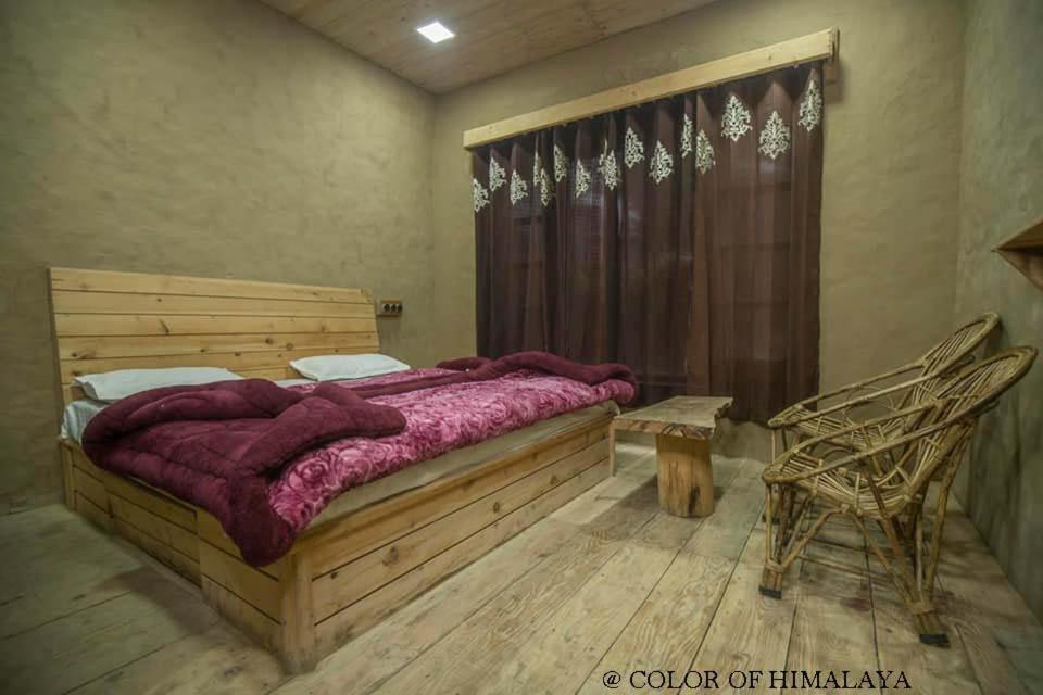 Loghouse At Khajjiar Lake Экстерьер фото